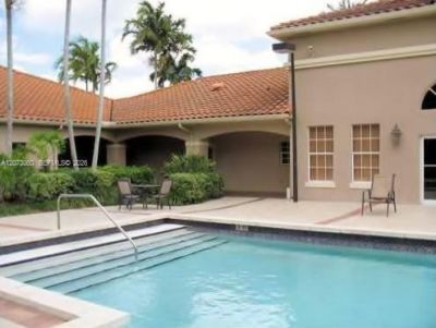 18304 NW 68th Ave , Unit N, Hialeah, FL 33015 Photo