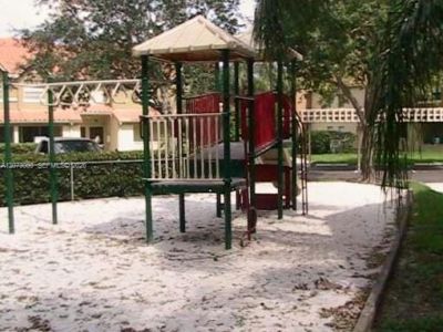 18304 NW 68th Ave , Unit N, Hialeah, FL 33015 Photo