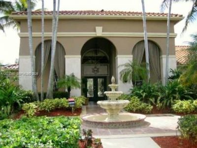 18304 NW 68th Ave , Unit N, Hialeah, FL 33015 Photo
