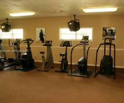 18304 NW 68th Ave , Unit N, Hialeah, FL 33015 Photo