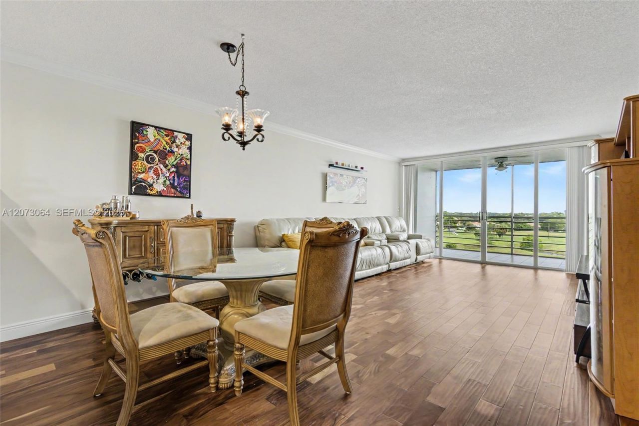 3090 N Course Dr , Unit 709, Pompano Beach, FL 33069 Photo