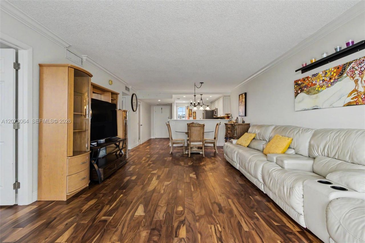 3090 N Course Dr , Unit 709, Pompano Beach, FL 33069 Photo