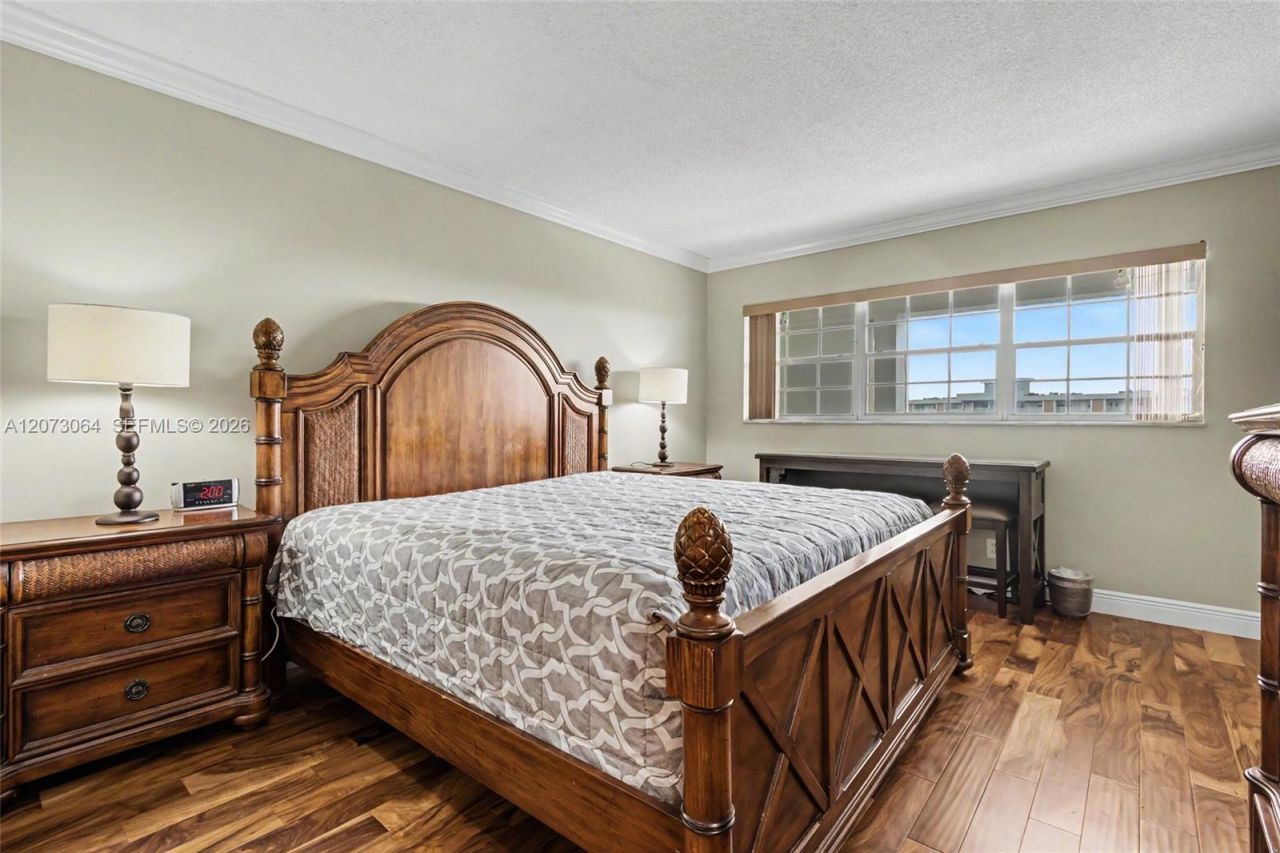 3090 N Course Dr , Unit 709, Pompano Beach, FL 33069 Photo