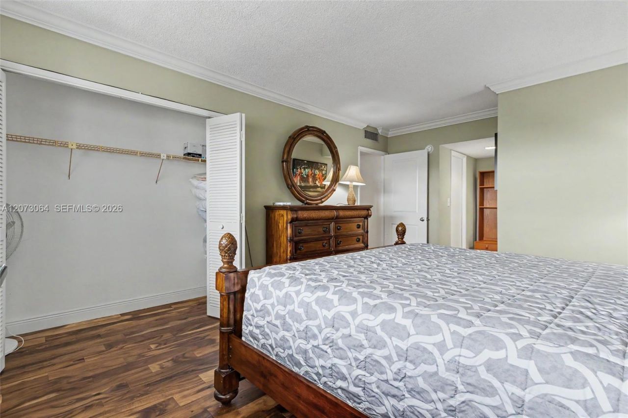 3090 N Course Dr , Unit 709, Pompano Beach, FL 33069 Photo