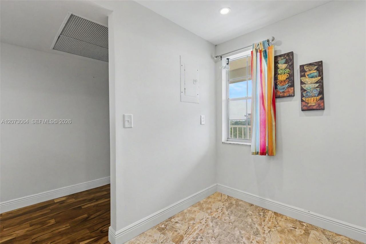 3090 N Course Dr , Unit 709, Pompano Beach, FL 33069 Photo