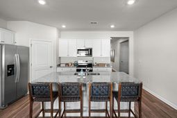 214 Ridley St photo 4