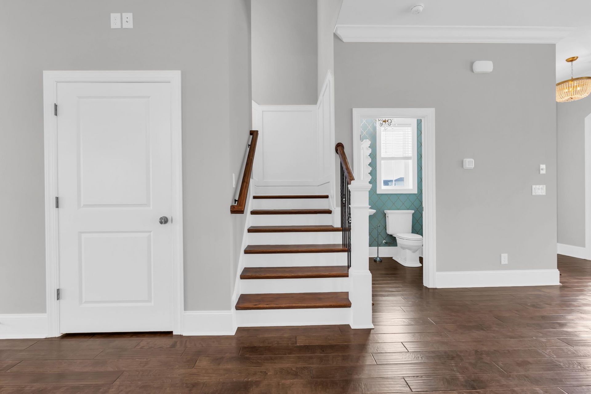 438 Saint Julian Ln. Photo 5