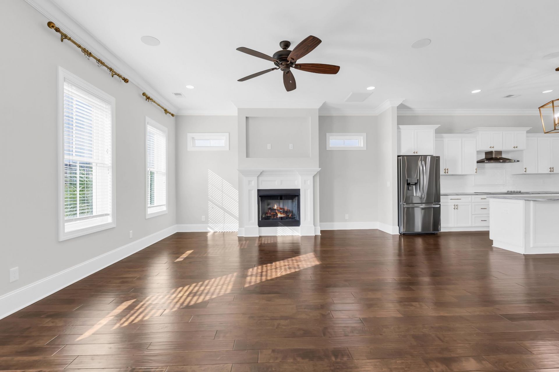 438 Saint Julian Ln. Photo 7