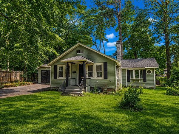 33 Plumtree Road, Springfield, MA 01118