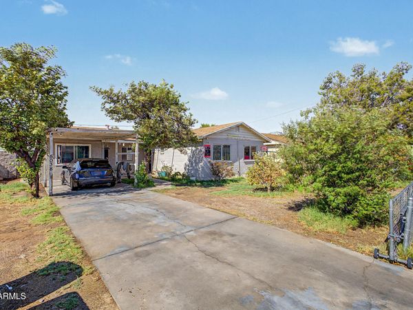 5038 W TUCKEY Lane, Glendale, AZ 85301