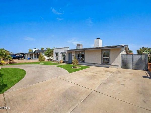 8730 W EARLL Drive, Phoenix, AZ 85037