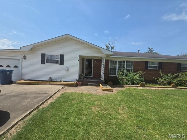 2301 Burge Street , Malden, MO 63863