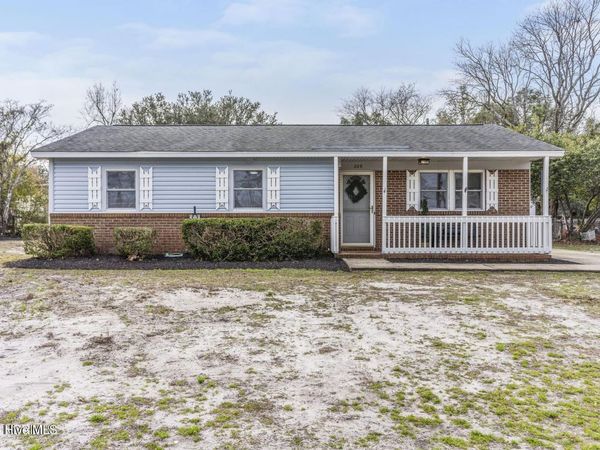 209 Cathay Road, Wilmington, NC 28412