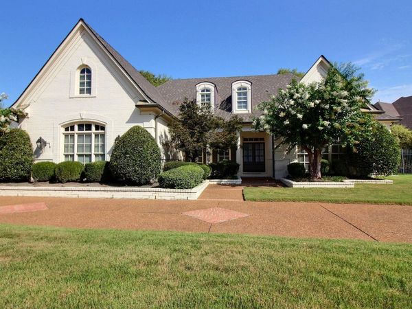 10228 W SHREWSBURY RUN W, Collierville, TN 38017