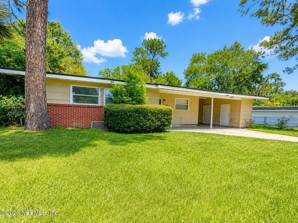5211 SANTA MONICA Boulevard N, Jacksonville, FL 32207
