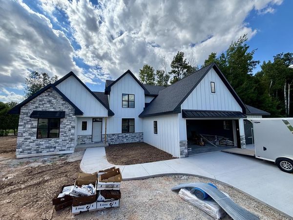 338 Mosie COURT, Manitowoc, WI 54220