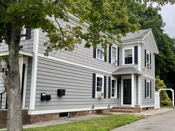 48 Pleasant St, Unit 1, Holbrook, MA 02343