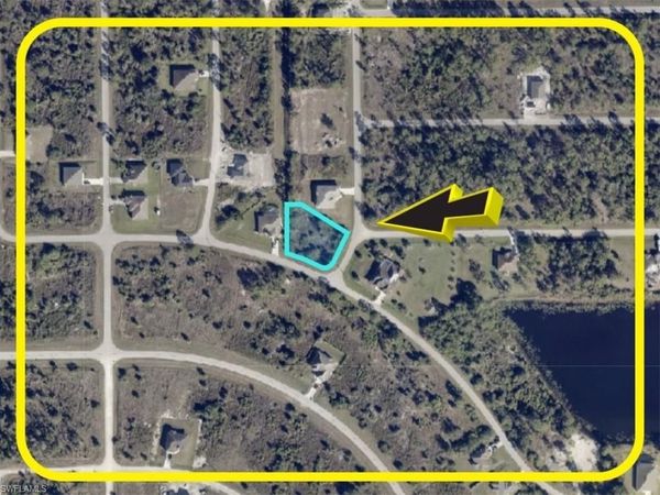 926 Ossie AVE , LEHIGH ACRES, FL 33974