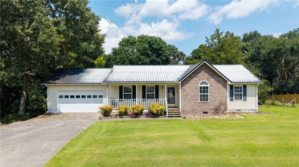 100 Walraven Way Se, Calhoun, GA 30701 Main Photo