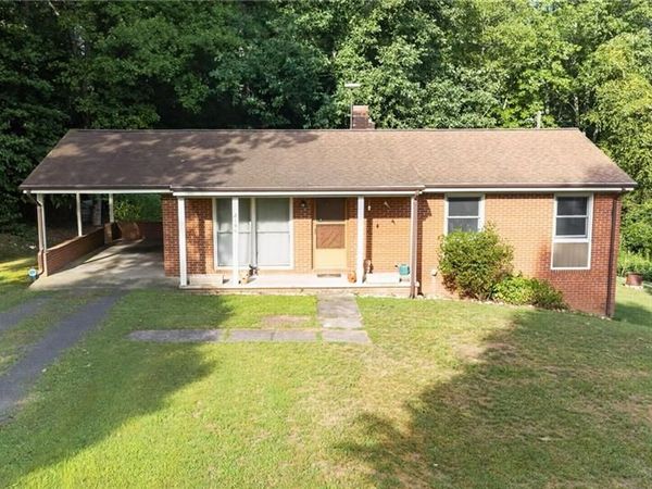 2156 Ayersville Road , Mayodan, NC 27027
