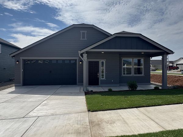 3687 Luchu Street, Unit 110, Medford, OR 97504