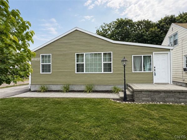 203 Newcastle Road , Syracuse, NY 13219