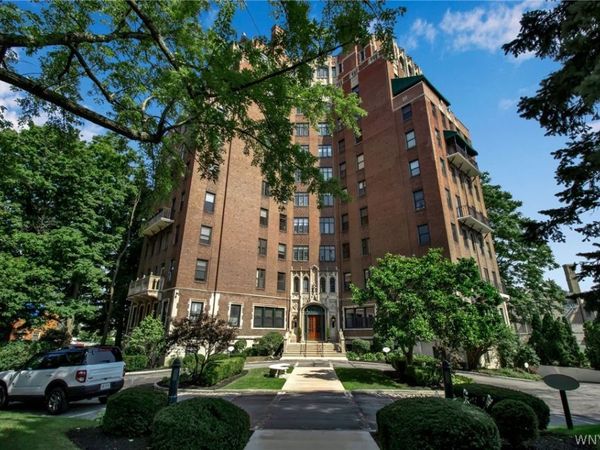 800 W Ferry Street , Unit 3B, Buffalo, NY 14222