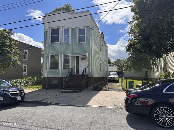 476 2nd Street, Albany, NY 12206