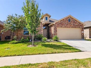 213 Mossy Cliff Lane, Fort Worth, TX 76052