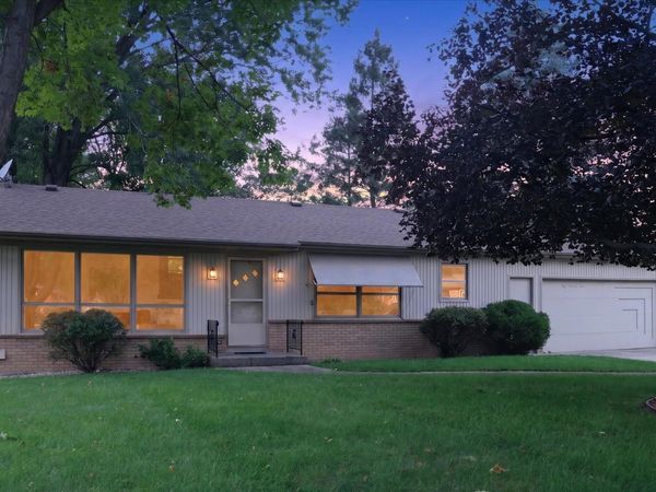 5073 Hillwood Court SE, Grand Rapids, MI 49508