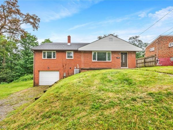156 Greenwich Avenue , Steubenville, OH 43952