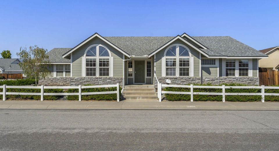 4018 Southpointe Drive, Carson City, NV 89701 Photo