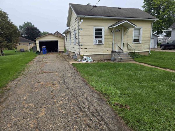 116 Waupun Street, Friesland, WI 53935