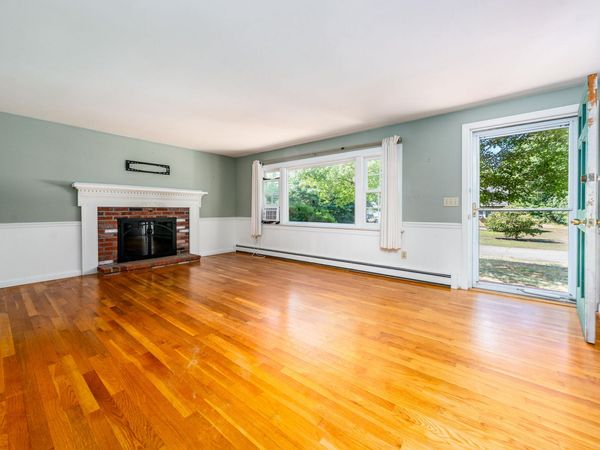44 Dogwood Lane, Cotuit, MA 02635