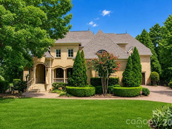 14905 Mcleary Circle, Charlotte, NC 28277