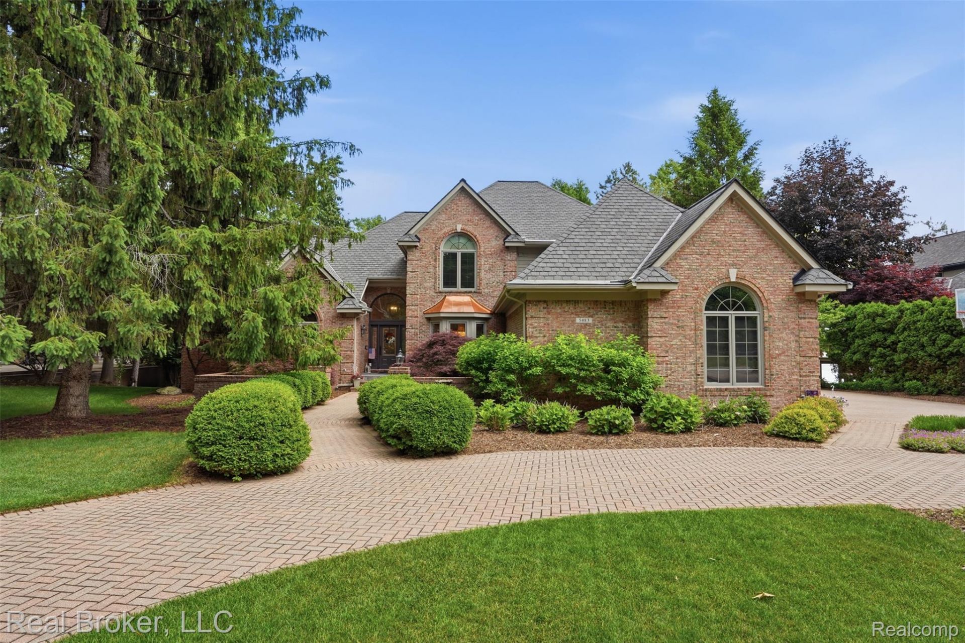 5483 Lake Ridge Drive , Genoa Township, Mi 48116 Main Photo