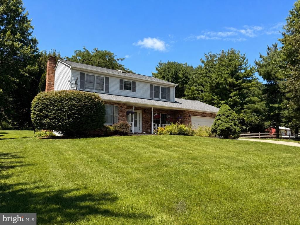 16724 DOLF ROAD, STEWARTSTOWN, PA 17363