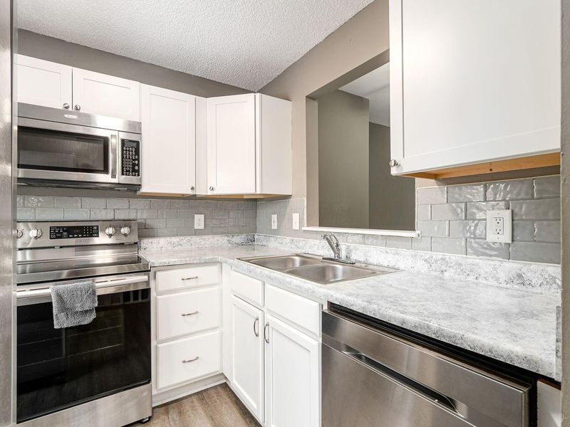 7279 Kirkdale Drive , Unit 27E, Blacklick, OH 43004 Photo 7