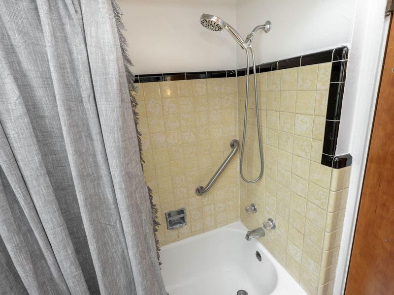 895 Chelsea Avenue , Columbus, OH 43209 Photo 21