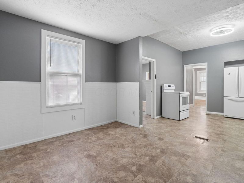 394 Belvidere Avenue , Columbus, OH 43223 Photo 13