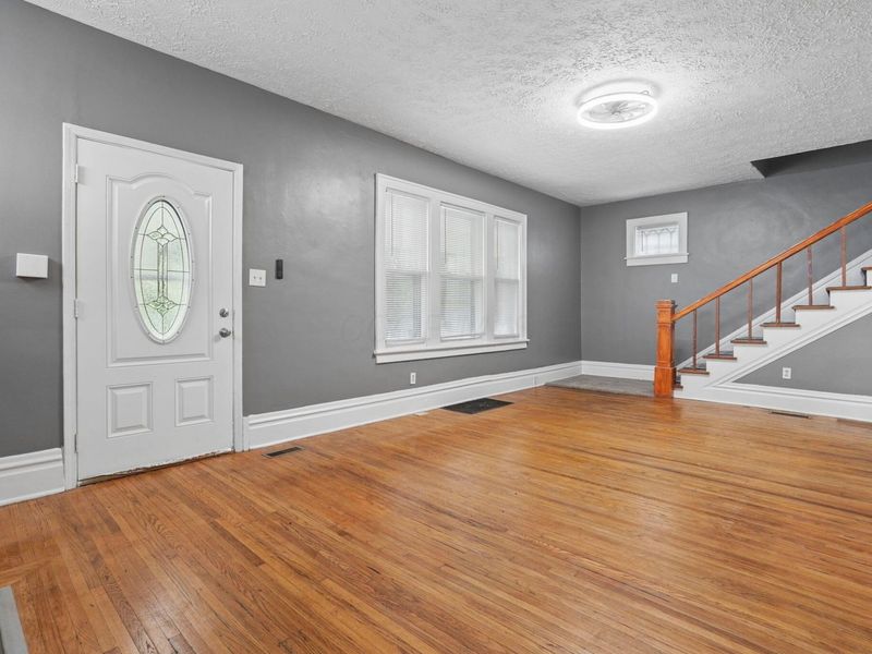 394 Belvidere Avenue , Columbus, OH 43223 Photo 23