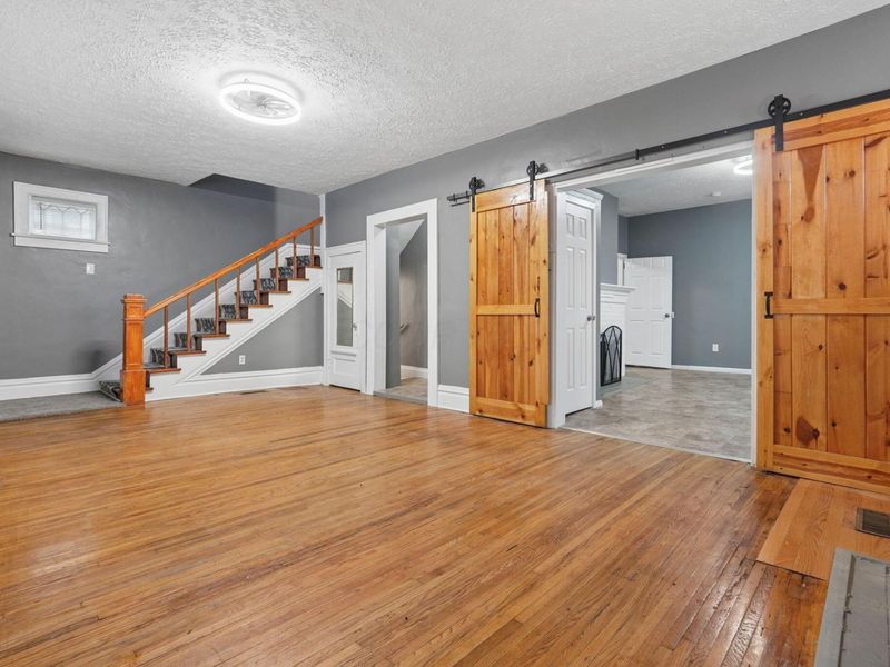 394 Belvidere Avenue , Columbus, OH 43223 Photo 4