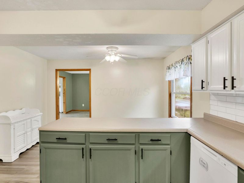 885 Hickory Road , Heath, OH 43056 Photo 13