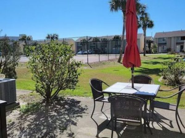 137 Damon Circle , Panama City Beach, FL 32407