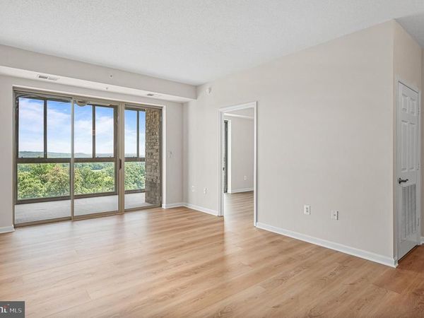 19355 CYPRESS RIDGE TERRACE, Unit 714, LEESBURG, VA 20176