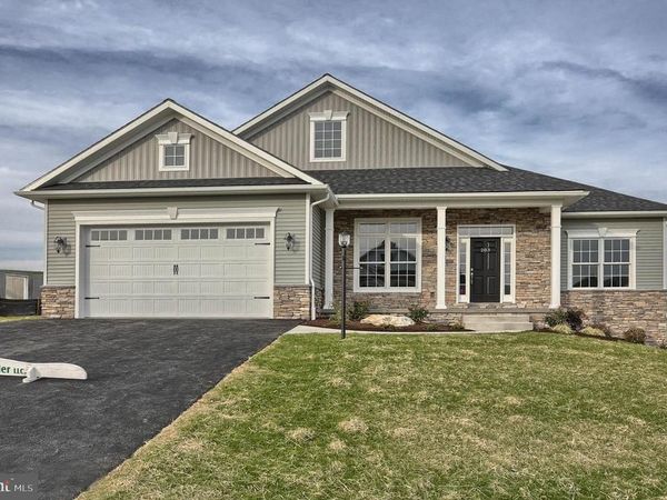 021 STARLIGHT LANE , LEBANON, PA 17046