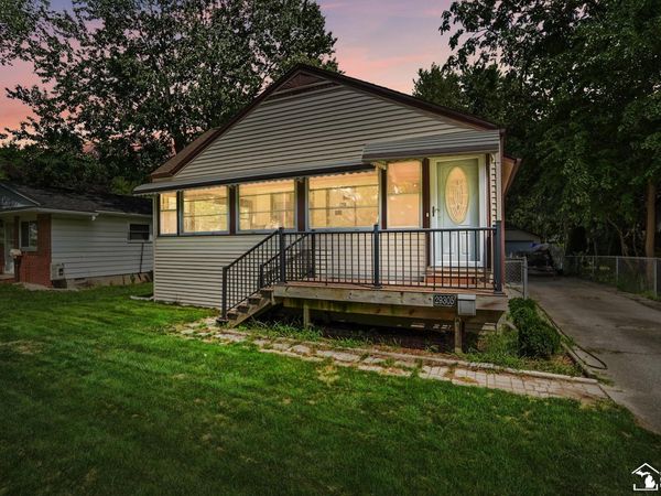 29305 Van Riper Street, Flat Rock, MI 48134