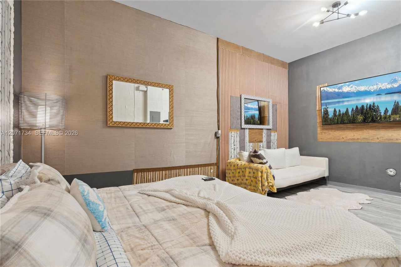 3575 SW 23rd St, Unit 3575, Miami, FL 33145 Photo