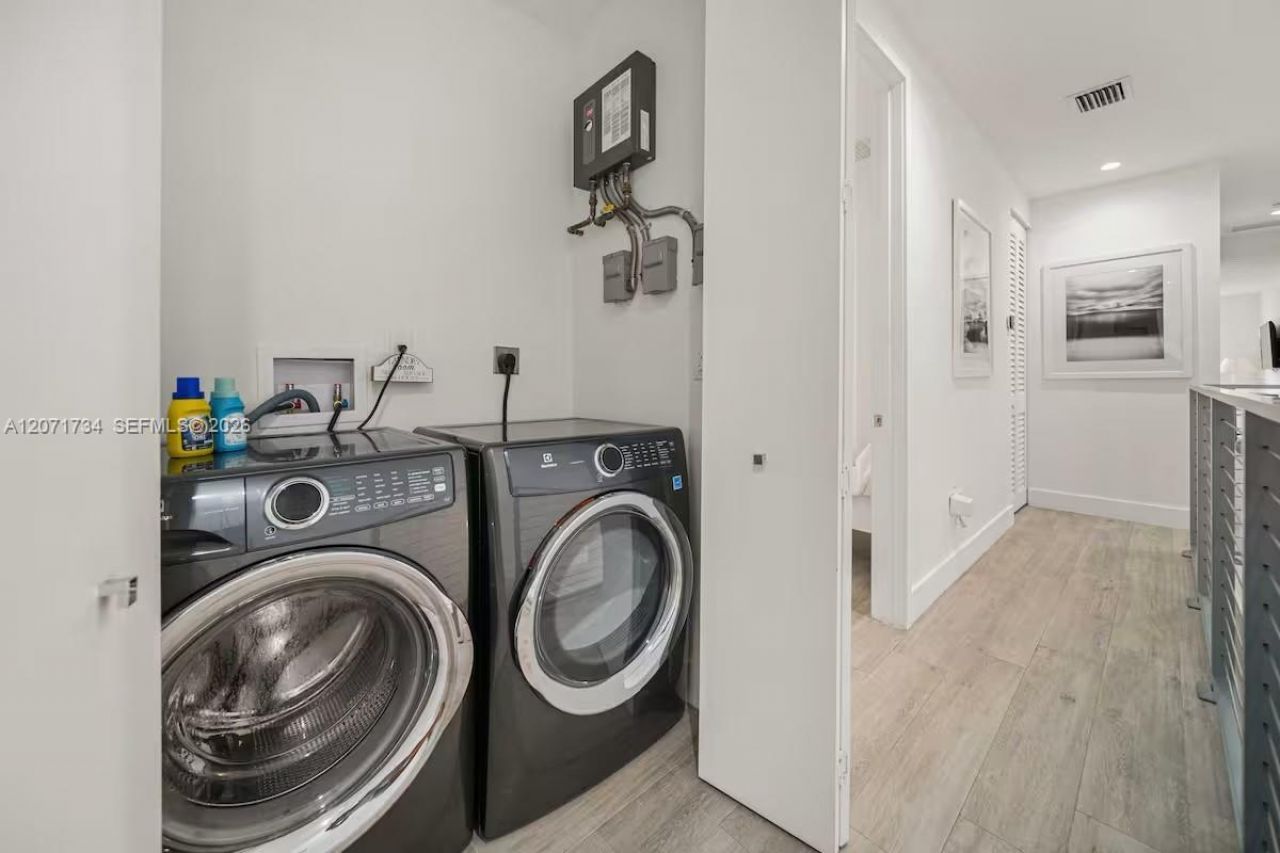 3575 SW 23rd St, Unit 3575, Miami, FL 33145 Photo
