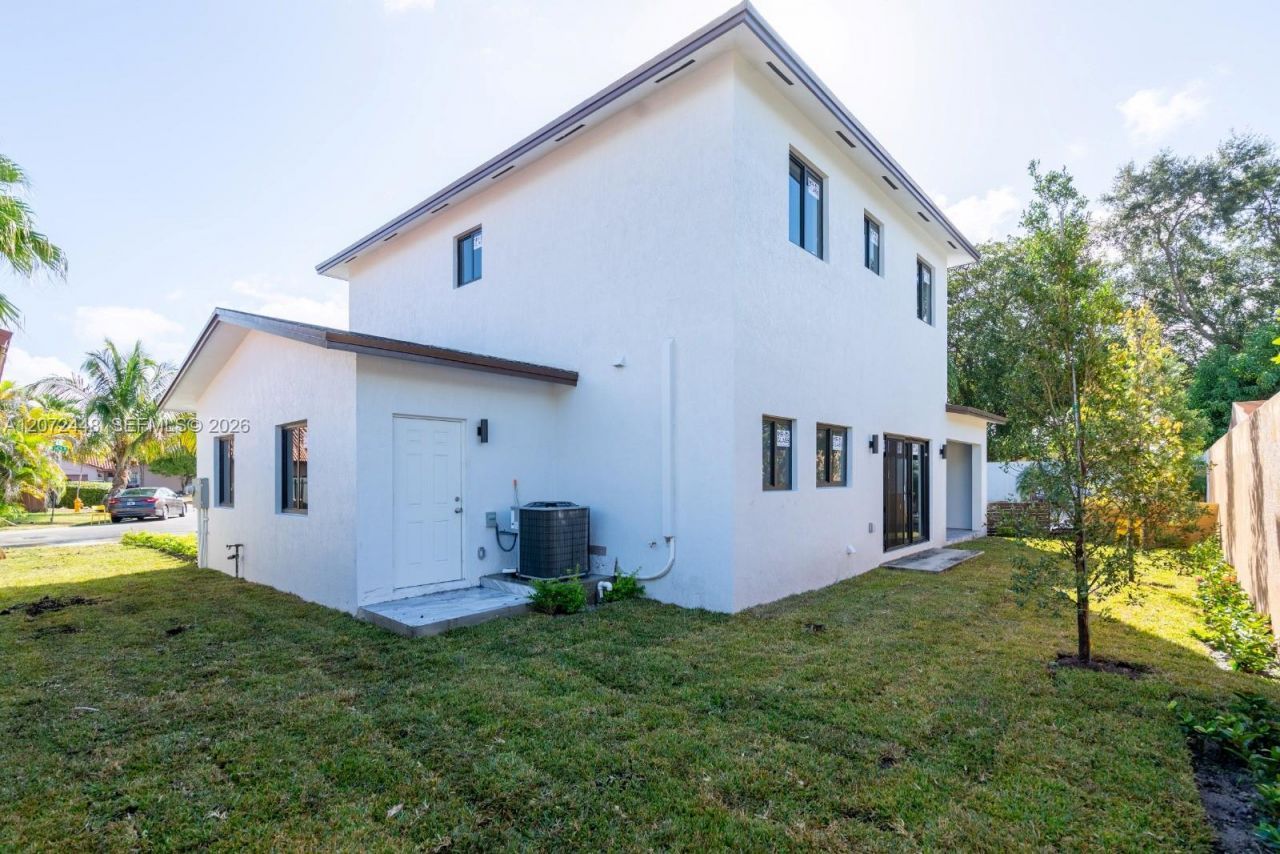 11130 SW 143rd Pl, Miami, FL 33186 Photo